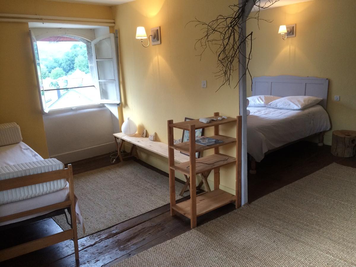Au Detour Du Larrech Bed and Breakfast Castillon-en-Couserans Eksteriør billede
